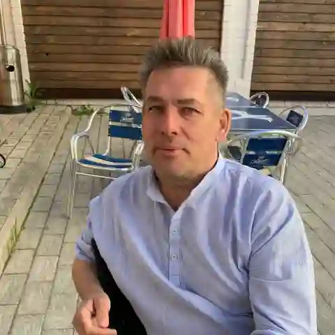 Роман Железнов